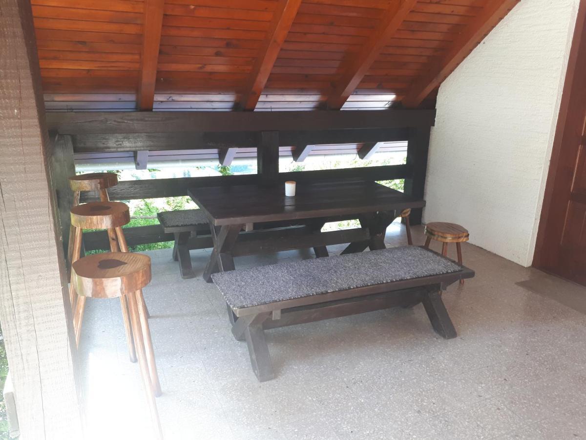 Cesargradska Klet Apartment Тухей Екстериор снимка