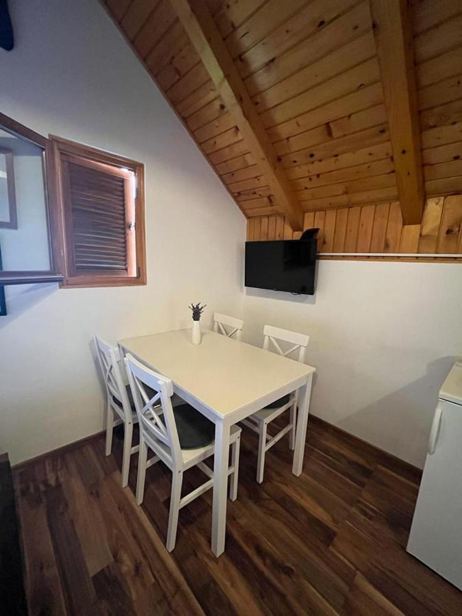 Cesargradska Klet Apartment Тухей Екстериор снимка